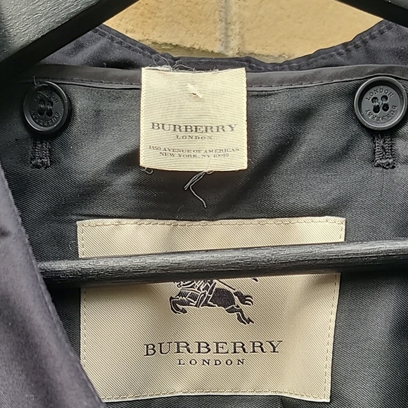 Burberry Men's Navy Trench Coat With Wool Insert - Picture 2 of 10